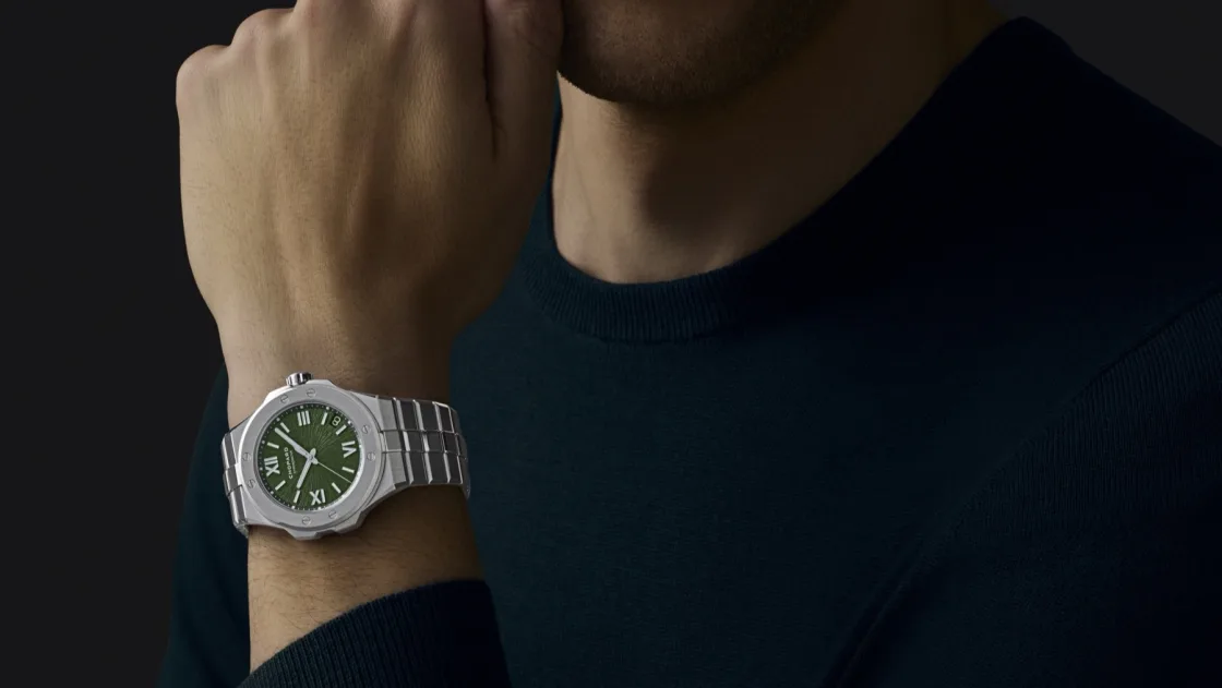 Chopard Alpine Eagle 41 Verde Pino en la muñeca, en acero Lucent Steel