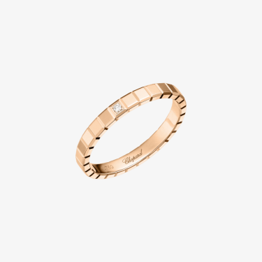 Ice Cube Ring in Rose Gold with a 0.01 ct Diamond Chopard