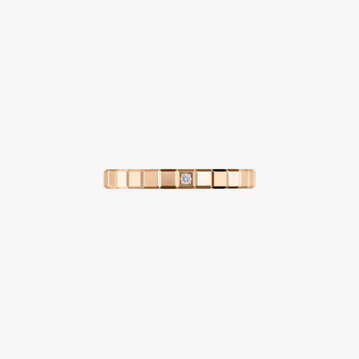 Ice Cube Ring in Rose Gold with a 0.01 ct Diamond Chopard