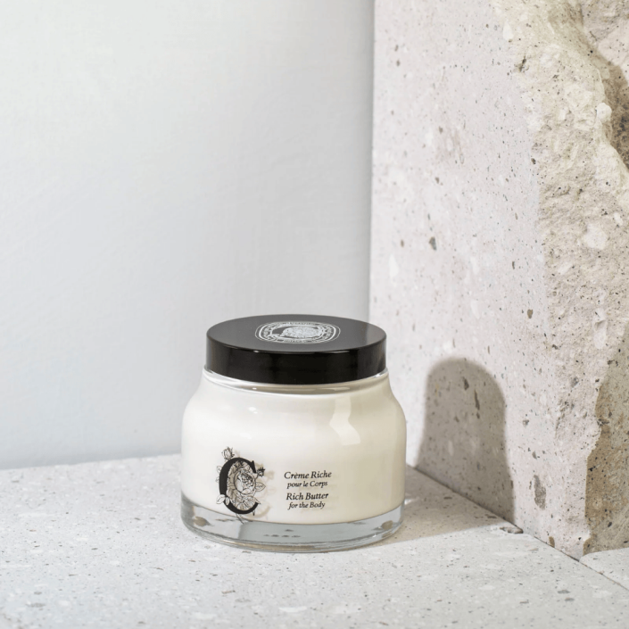 Manteca corporal rica "Rich Butter" de Diptyque