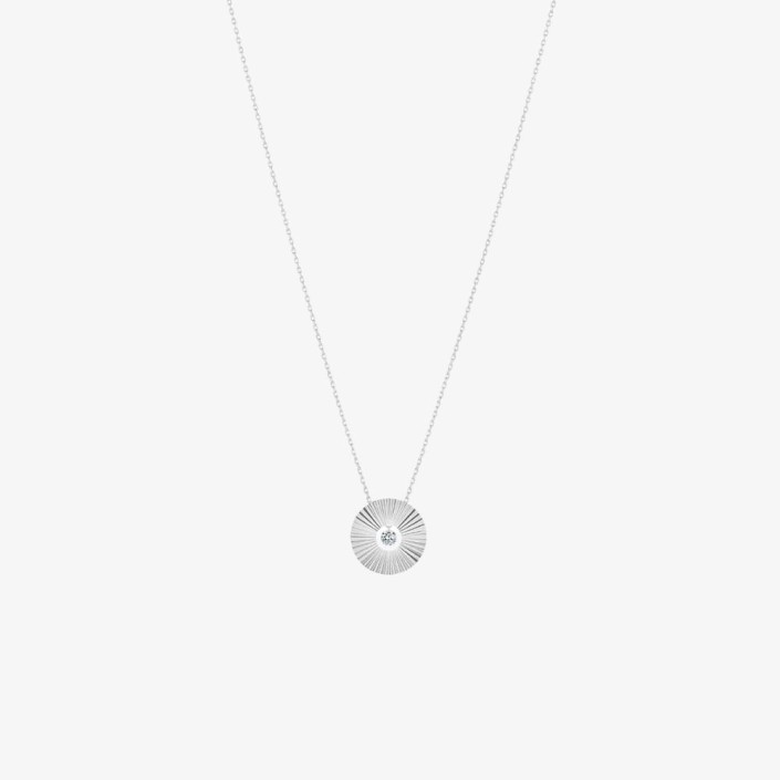 Collier Mini Luna en or blanc avec diamant de La Brune et La Blonde Collier Mini Luna en or blanc avec diamant de La Brune et La Blonde