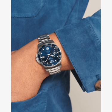 Longines HydroConquest 39mm Blue Sunray Dial Automatic Stainless Steel Ceramic Bezel Watch
