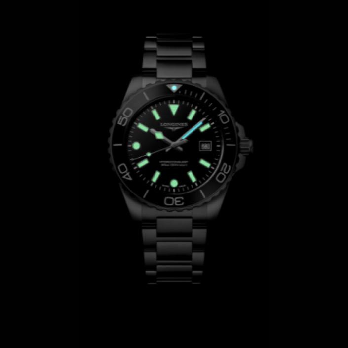Longines HydroConquest 42 mm Quartz with Black Dial and Stainless Steel Bracelet