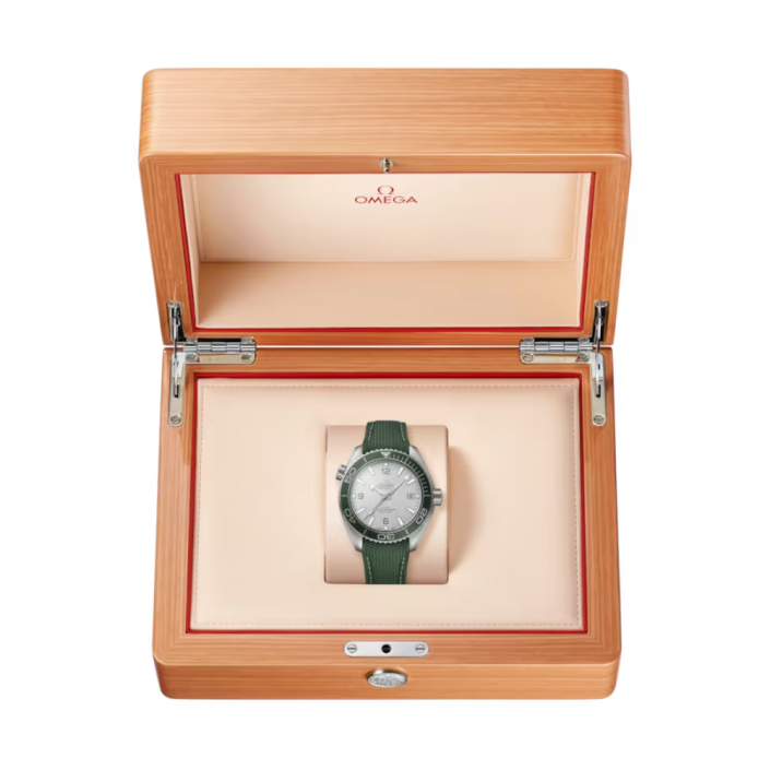 OMEGA Seamaster Planet Ocean - Watch with 43.50mm Stainless Steel and Green Ceramic Case 21532442106001