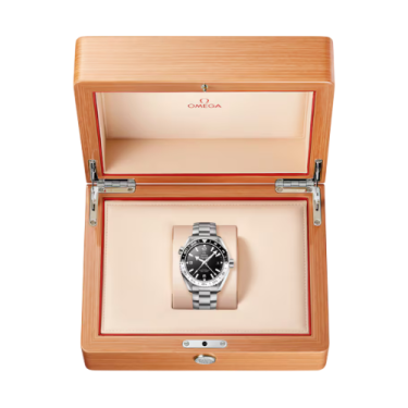 Omega Seamaster Planet Ocean 600M GMT 43,5 mm Automatique avec Cadran Noir en Céramique et Bracelet Acier