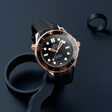 Omega Seamaster Diver 300M 42 mm steel and Sedna gold watch