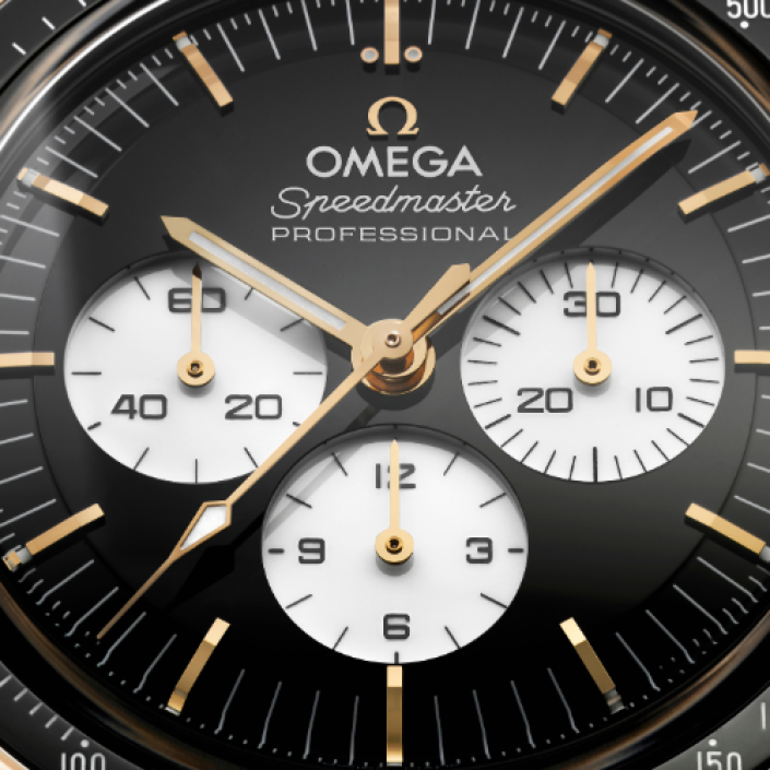 Omega Speedmaster Moonwatch Professional 42 mm en oro Moonshine™ de 18 quilates